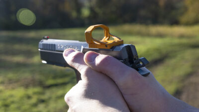 Shield RMSx 8 MOA Bronze kućište na pištolju